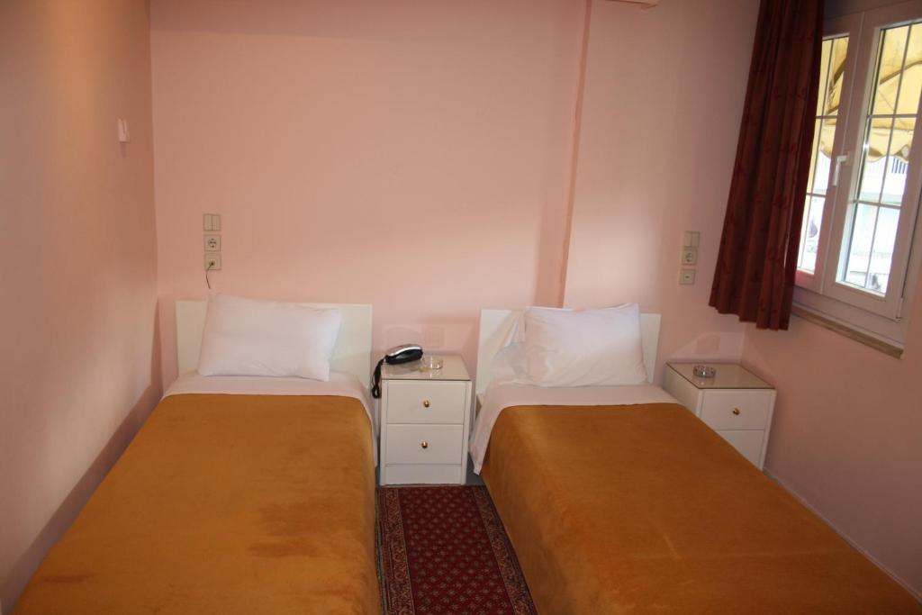 Kardítsa Hotel Avra الغرفة الصورة