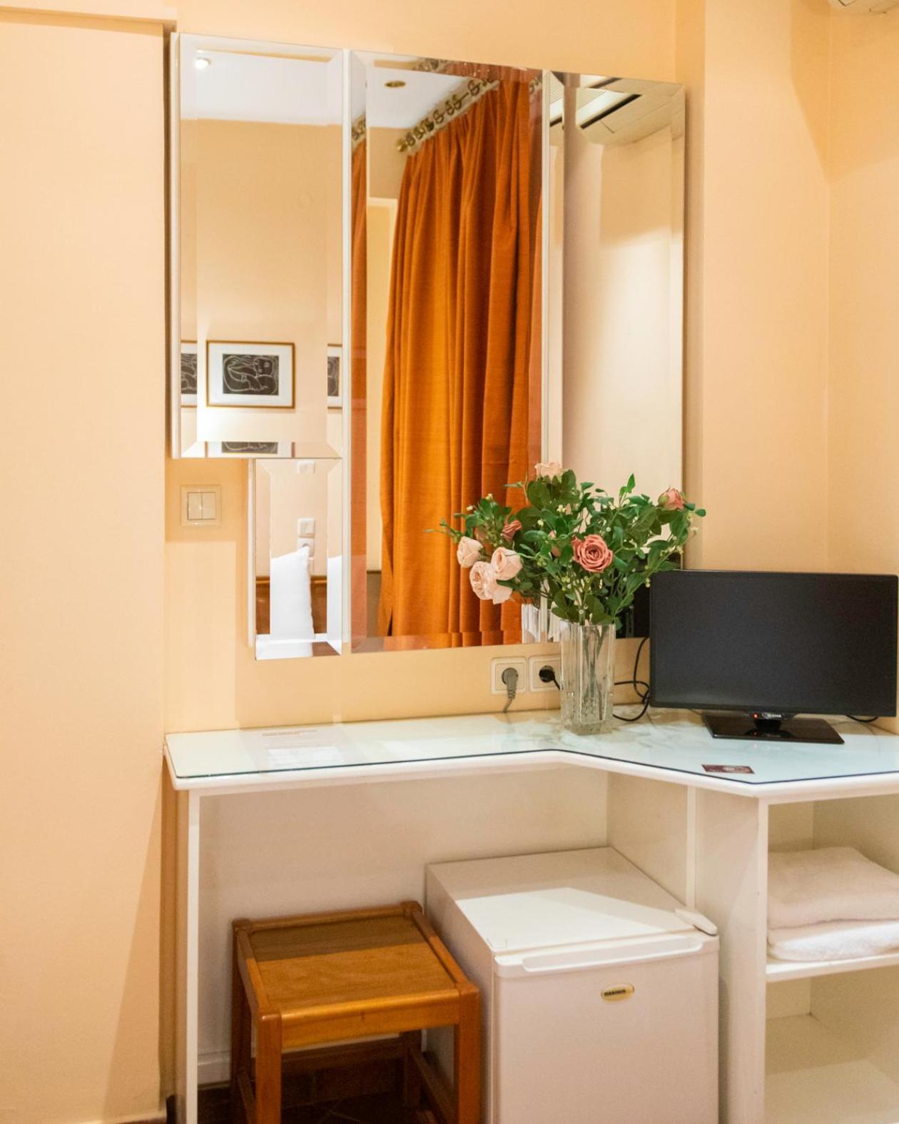 Hotel Avra Kardítsa المظهر الخارجي الصورة