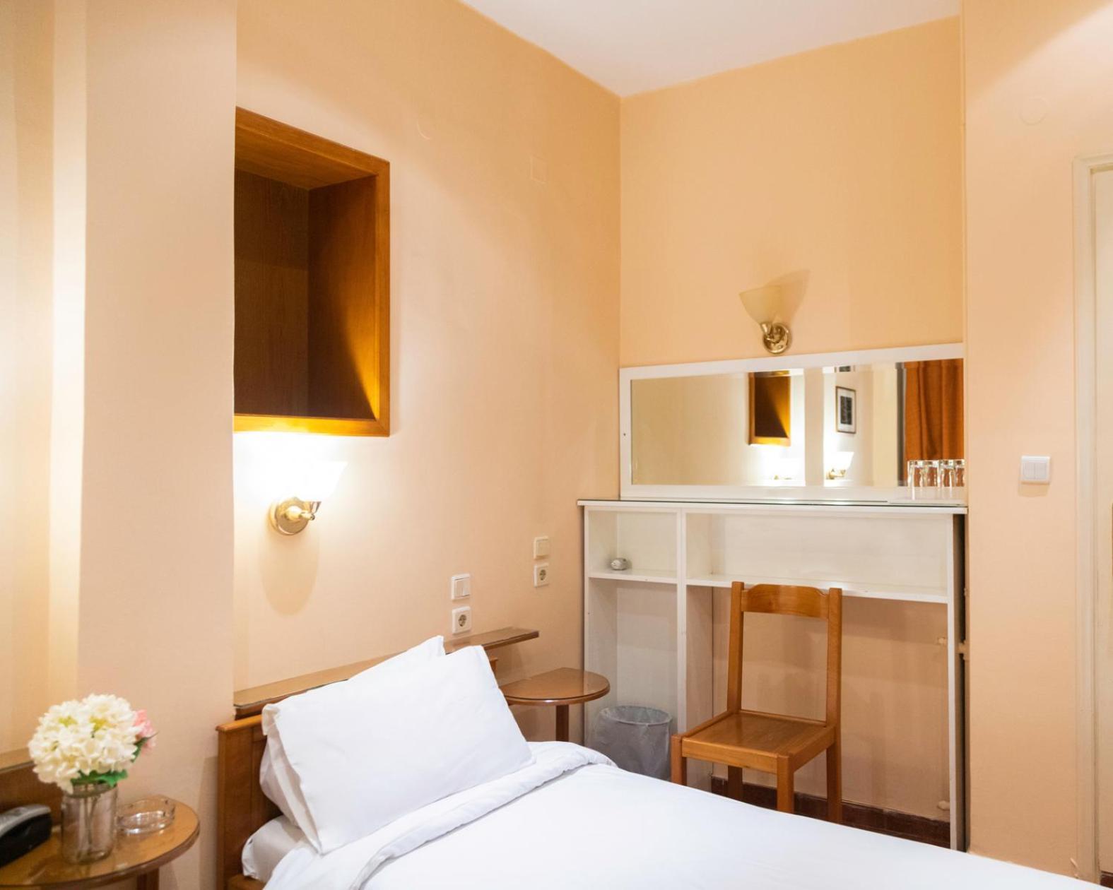 Hotel Avra Kardítsa المظهر الخارجي الصورة